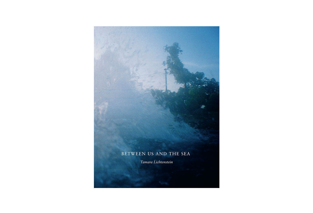 洋書 BETWEEN  US  AND  THE  SEA Between-Us-and-The-Sea.jpg?v=